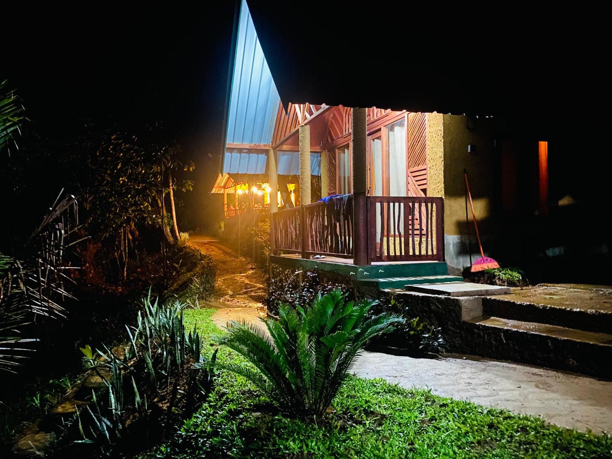 The Rainforest Hideaway Deniyaya Esterno foto